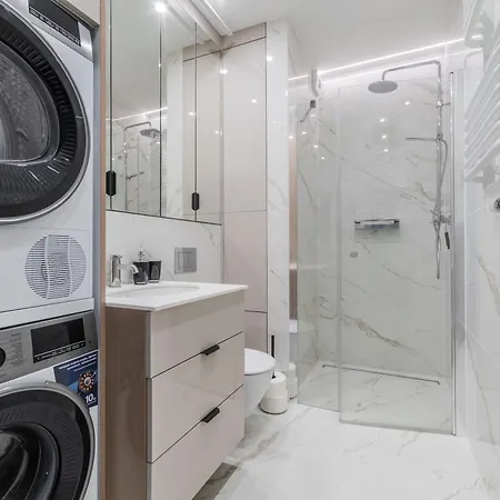 Doki - Luxury Voyager By Grand Lägenhet Gdańsk