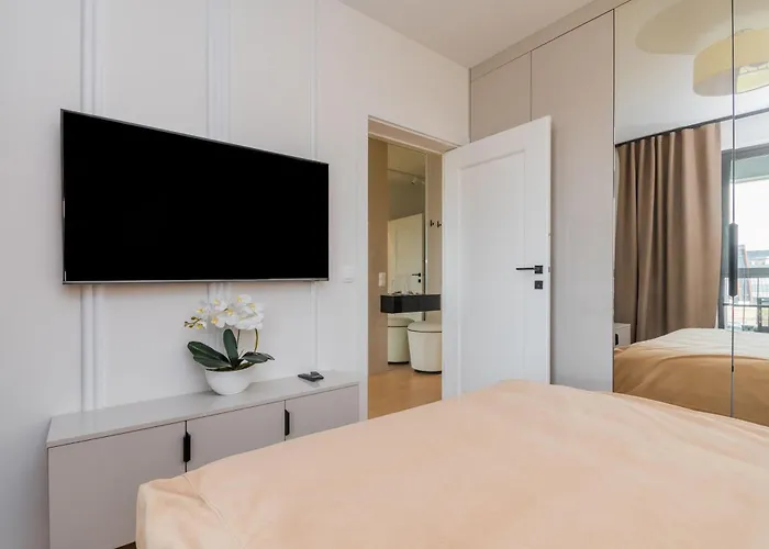 Doki - Luxury Voyager By Grand *