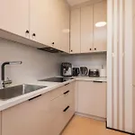 Doki - Luxury Voyager By Grand *